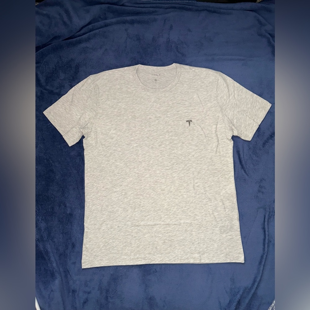 Tesla logo grey t shirt
